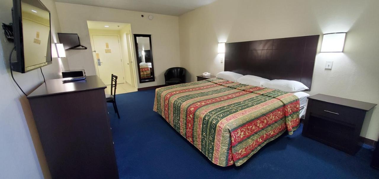 & Hotel